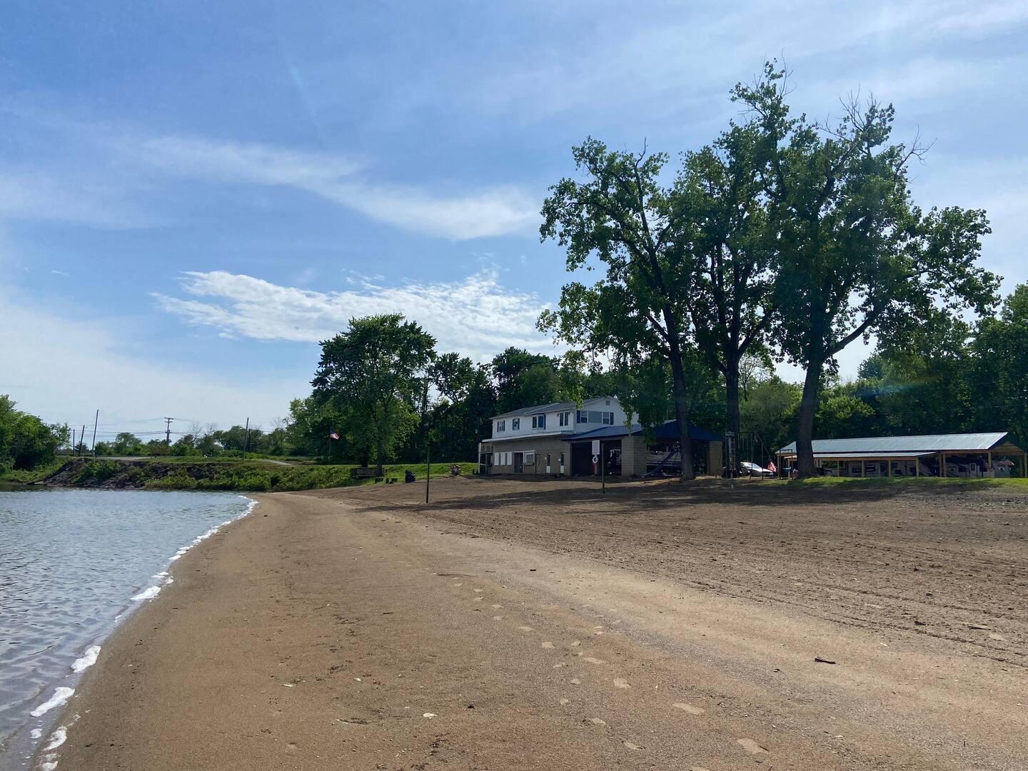 Lakefront Beach House rental at Lazy L Lake